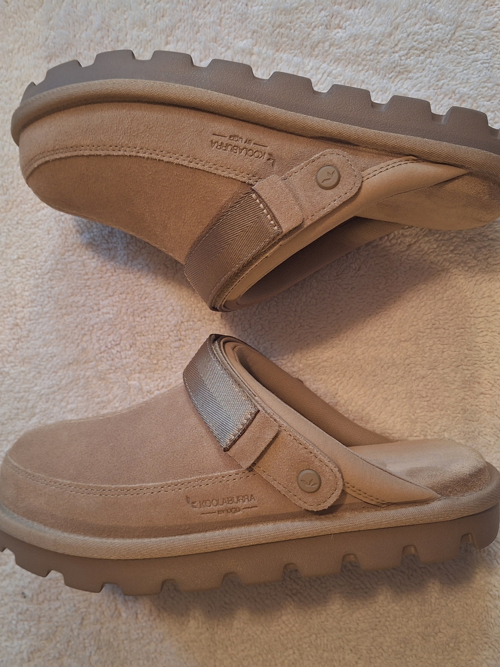 UGG Koolaburra Tan Suede Clog. Adjustable Strap. Only Worn Once. Sz 10 - Picture 5 of 8